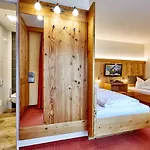 Franziska Hotel 3*