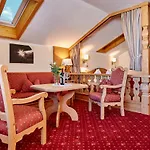 Hotel Franziska 3*