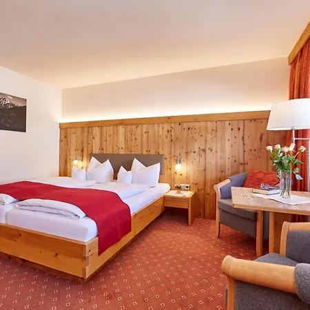Hotel Franziska 3*