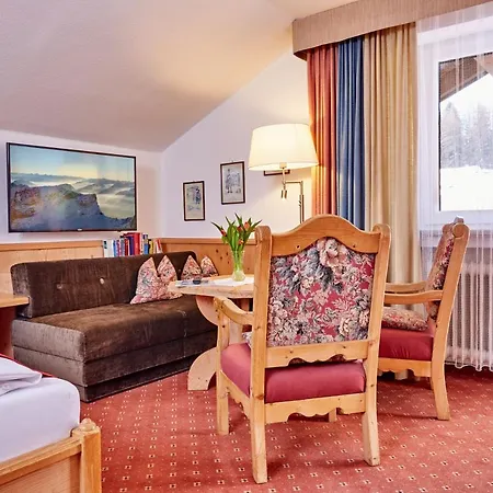 Hotel Franziska 3*
